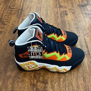 ⚡️ FLASH SALE ⚡️ 
Fila MB Retro Jamal Mashburn Basketball Sneakers Size 11